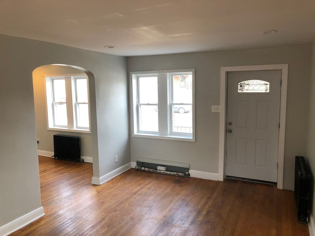 737 E Cold Spring Ln - Photo 2 of 27