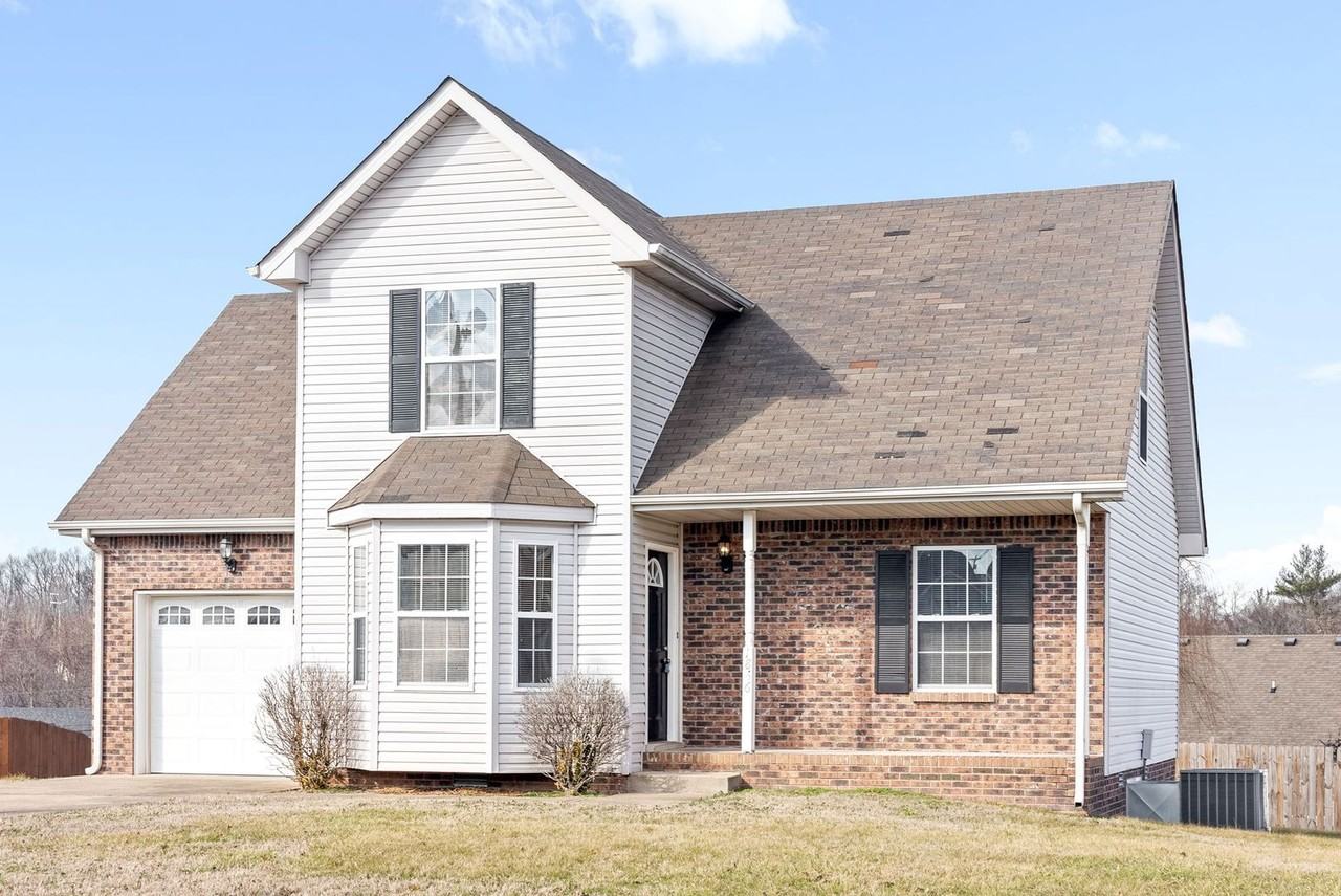 1866 West Ct - Photo 2 of 30