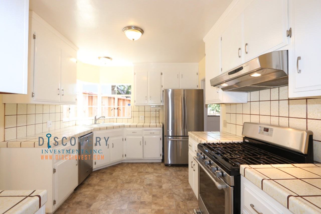 2373 Leimert Blvd - Photo 5 of 25