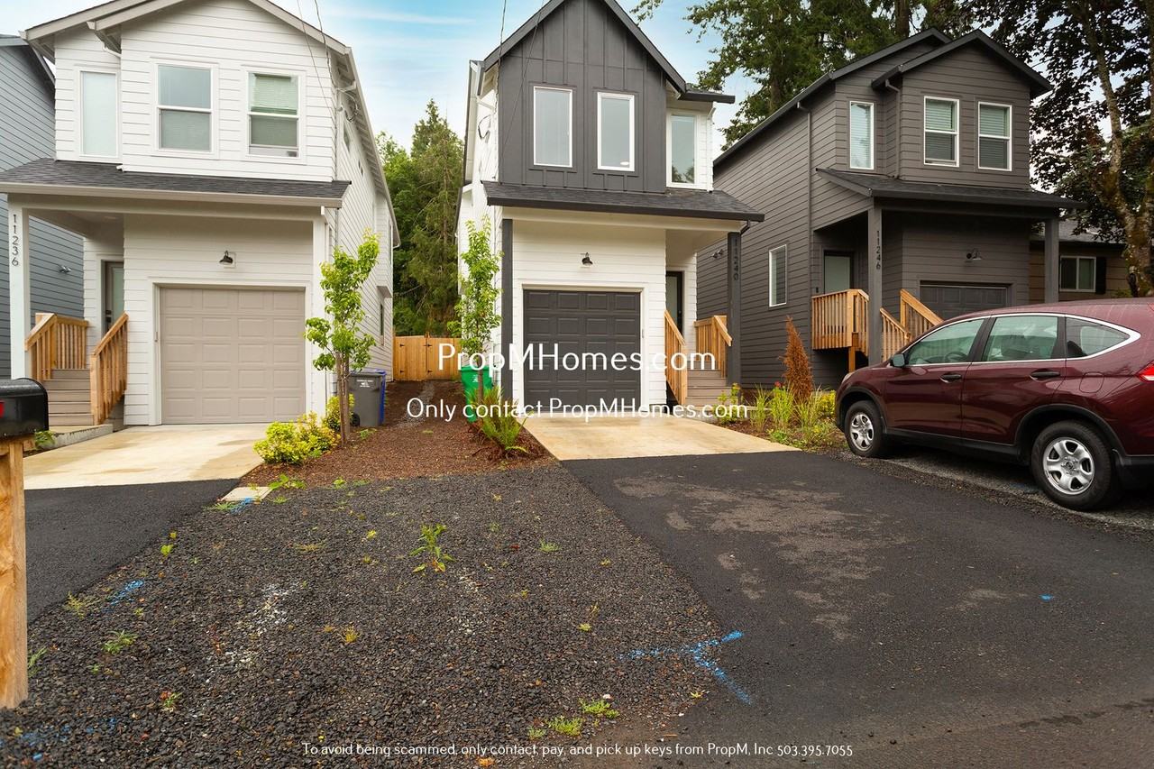 11240 Sw 53rd Ave - Photo 3 of 33
