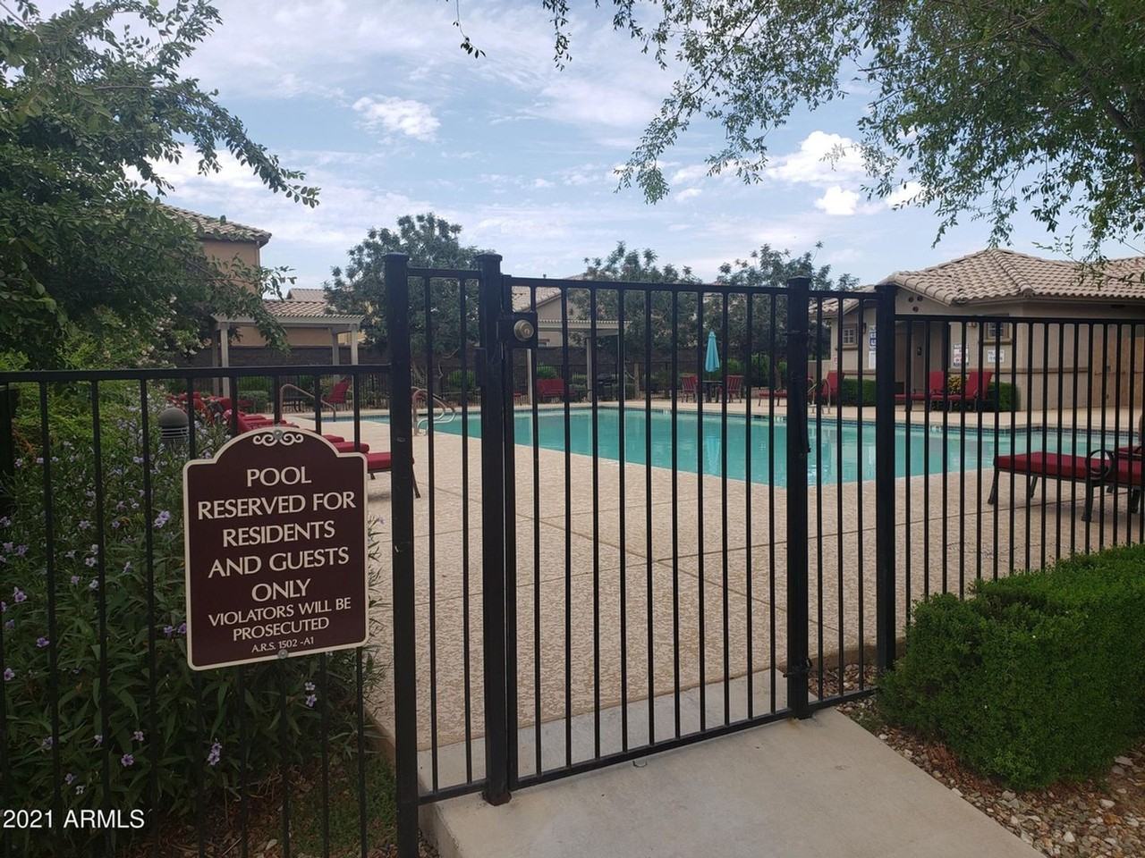 16345 W Latham St - Photo 5 of 50