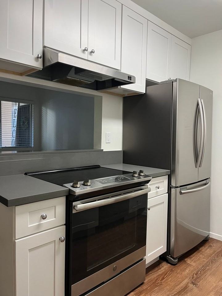 3045 E Theresa St #5 - Photo 4 of 14