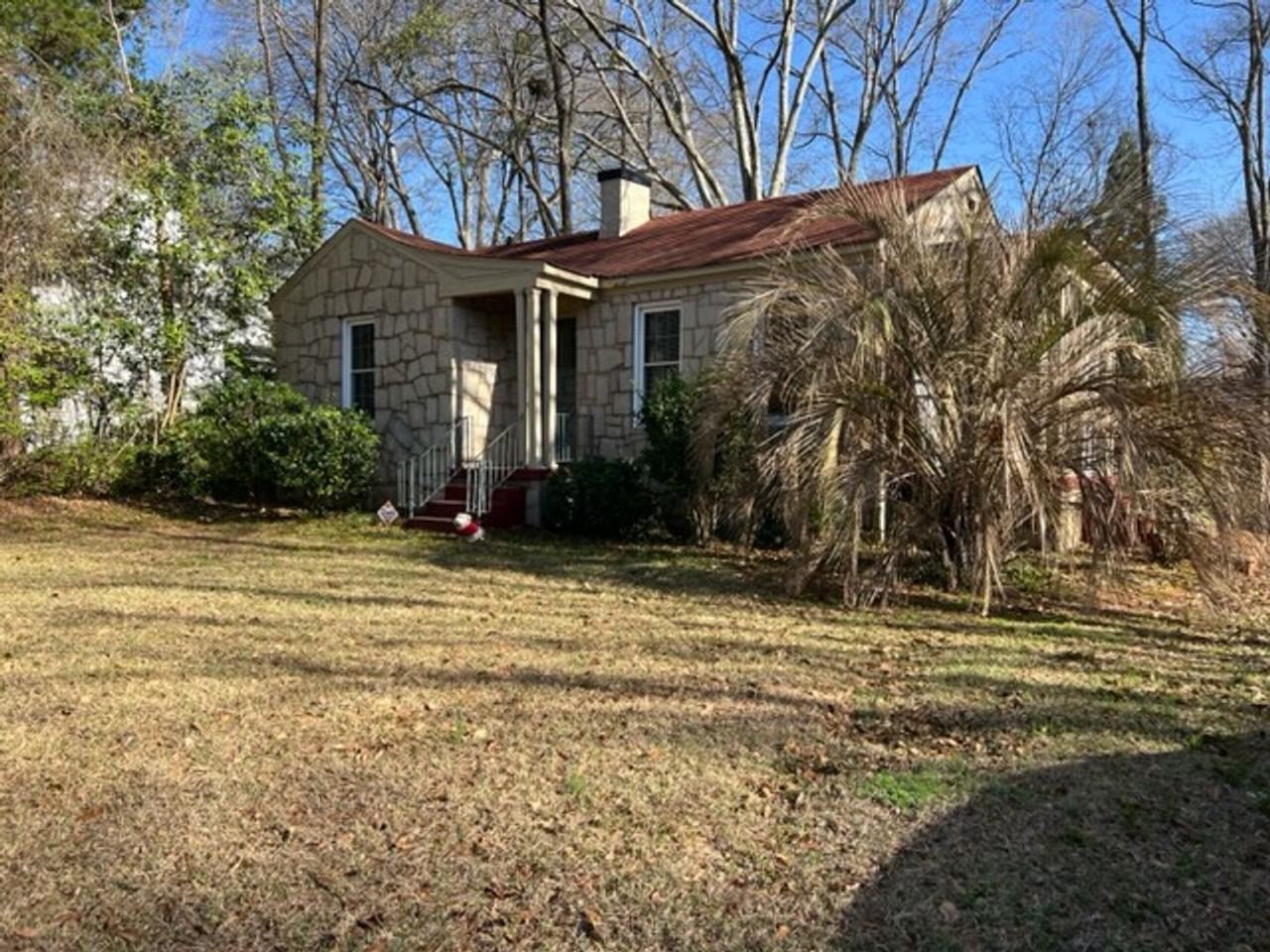 155 Greenwood Dr - Photo 2 of 12