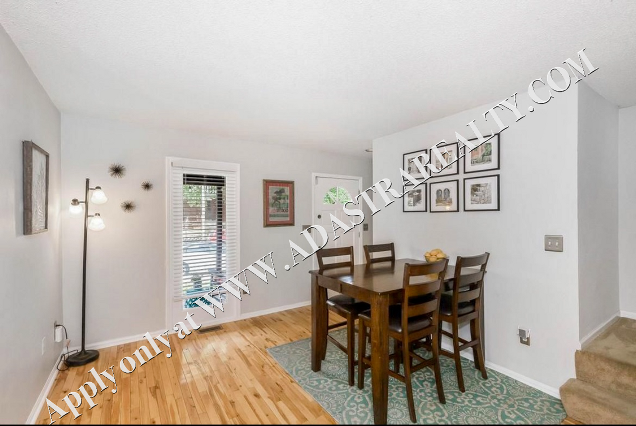 2715 Holmes St - Photo 6 of 32