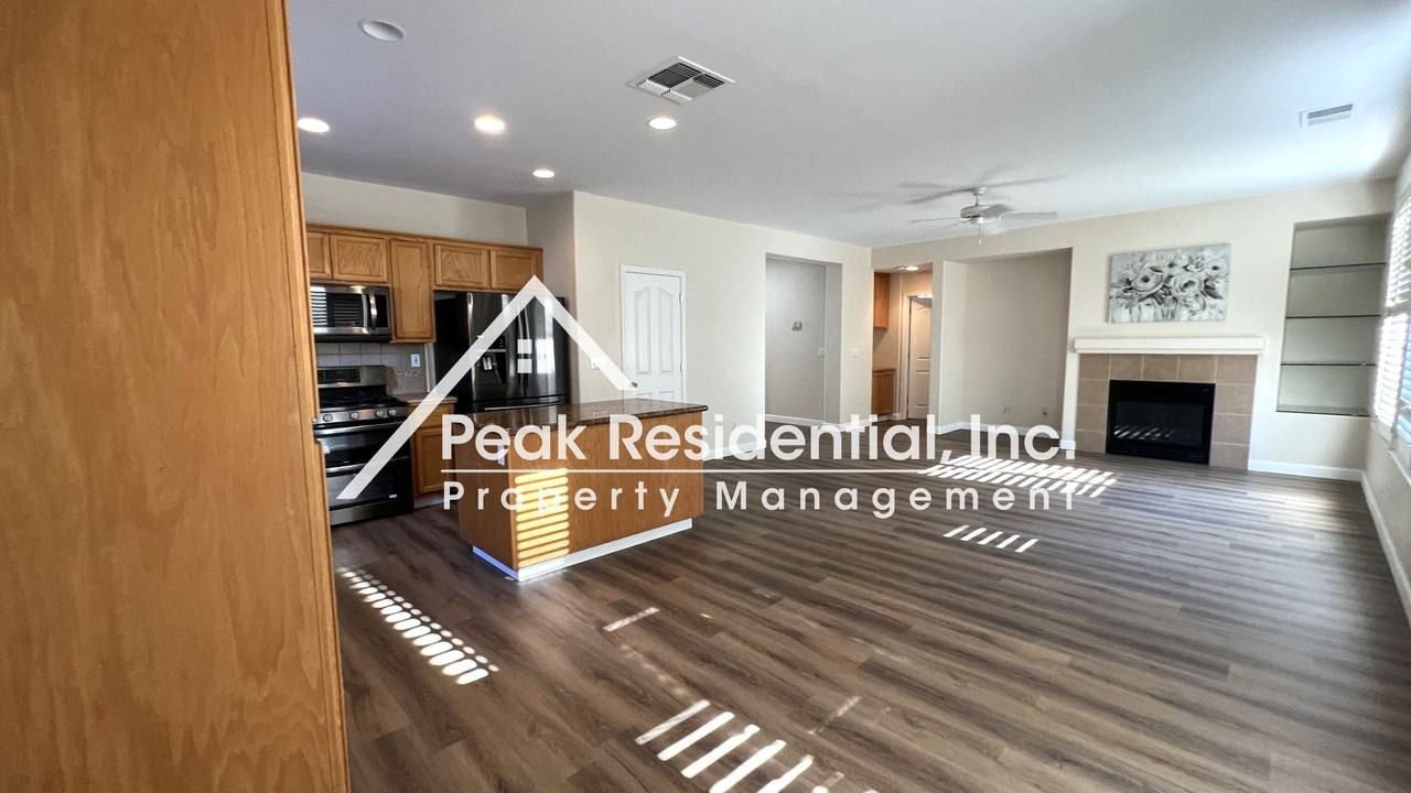 9817 Tundra Swan Cir - Photo 3 of 26