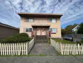 850 18th PRM: [Renee]  (6) - Photo 1 of 1