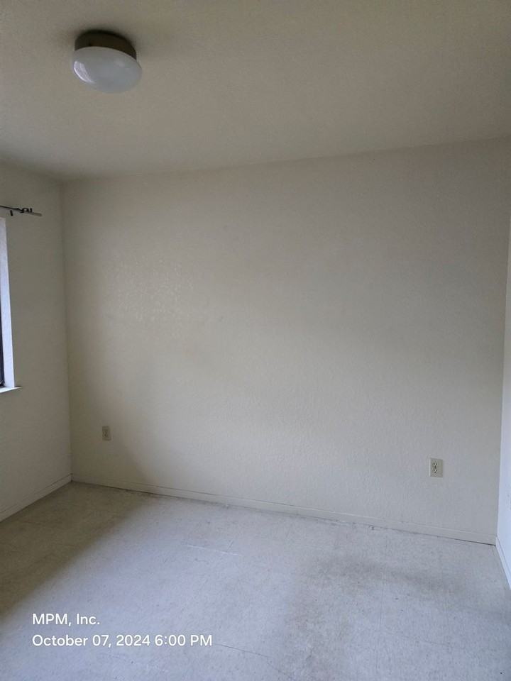 509 Arleen St - Photo 2 of 8