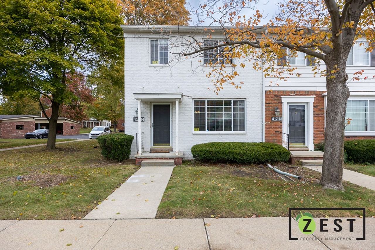 415 Fox Hills Dr N - Photo 2 of 25