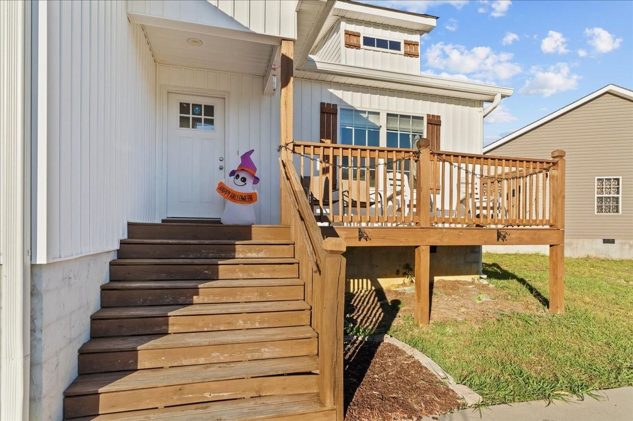 3304 Striplin Trail - Photo 3 of 31