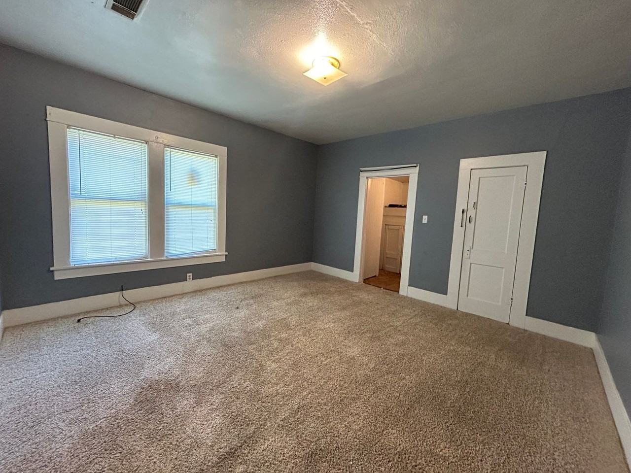 2619 William Ave - Photo 5 of 12