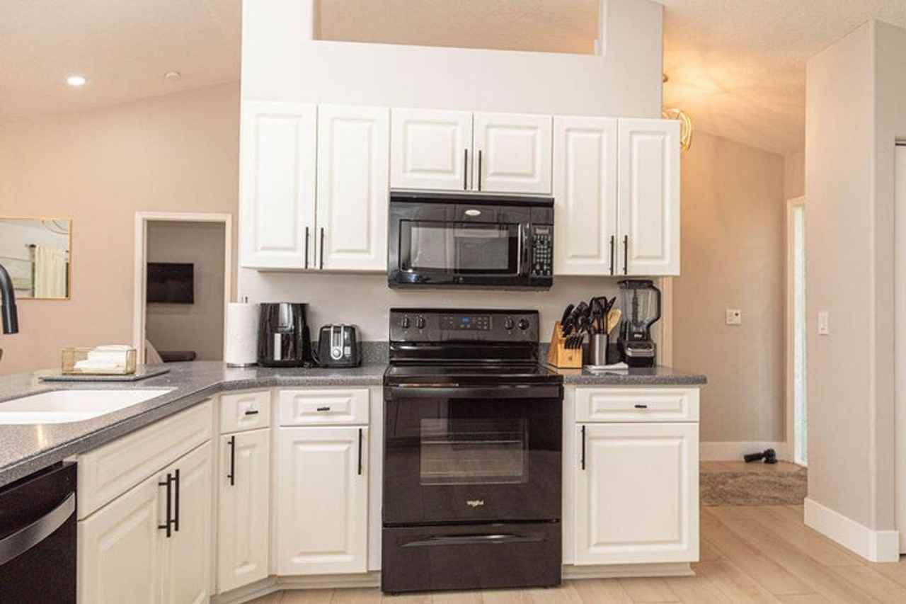 14010 Aster Ave - Photo 3 of 20