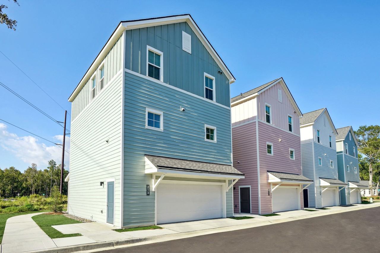 Hamlet Maybank - Photo 4 of 39