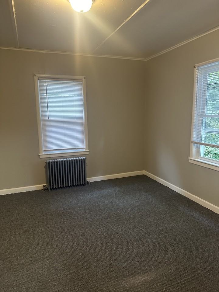 66 Dunn Street, Auburn, ME - Photo 3 of 5