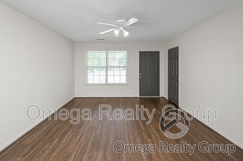 100 Egg And Butter Rd #15 - Photo 5 of 27