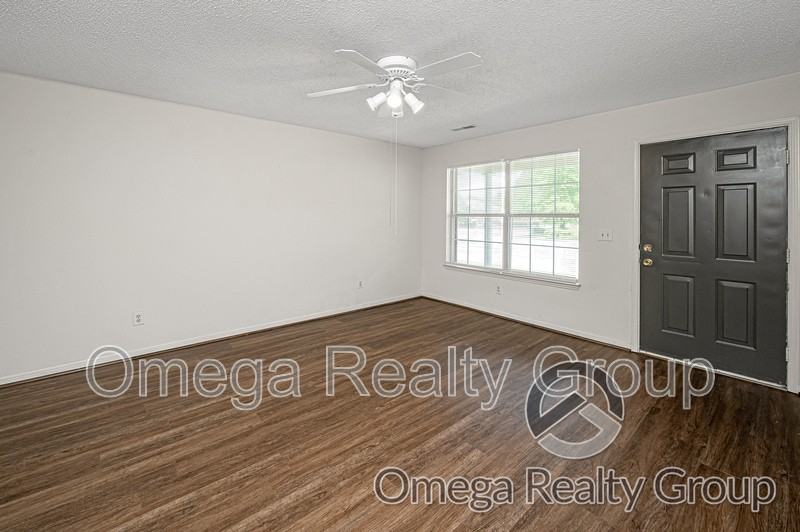 100 Egg And Butter Rd #15 - Photo 7 of 27