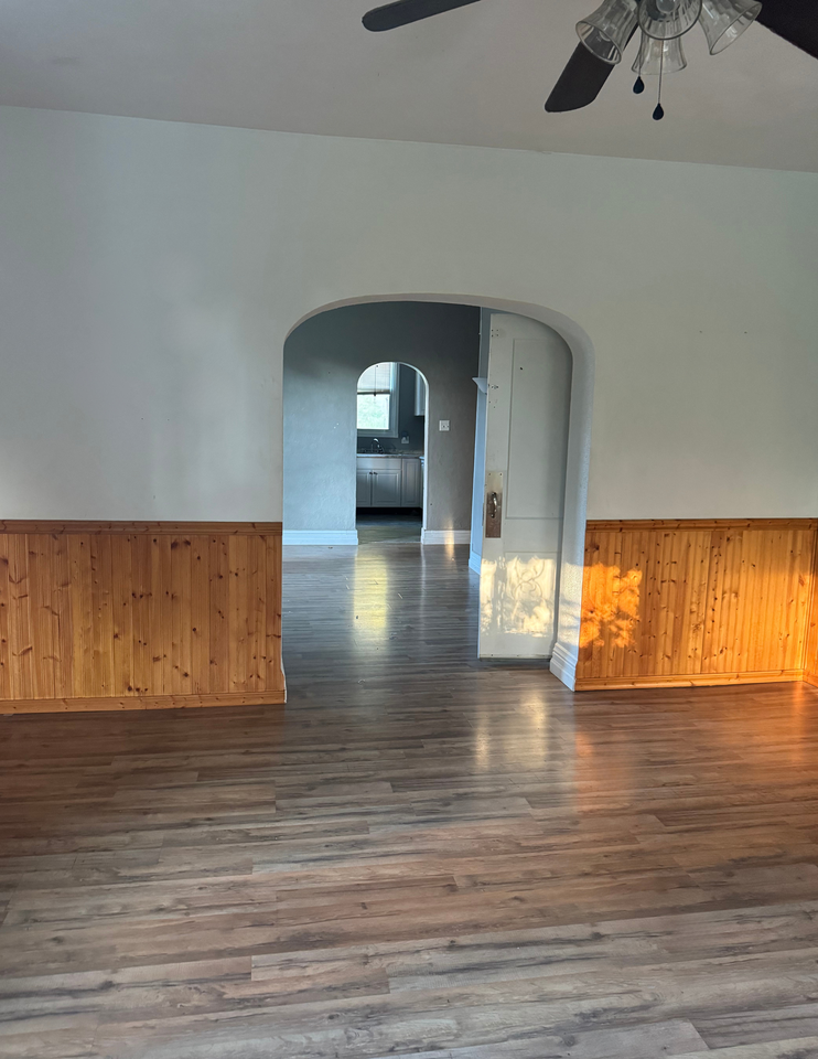 410-1/2 North Cottage Avenue - Photo 2 of 12