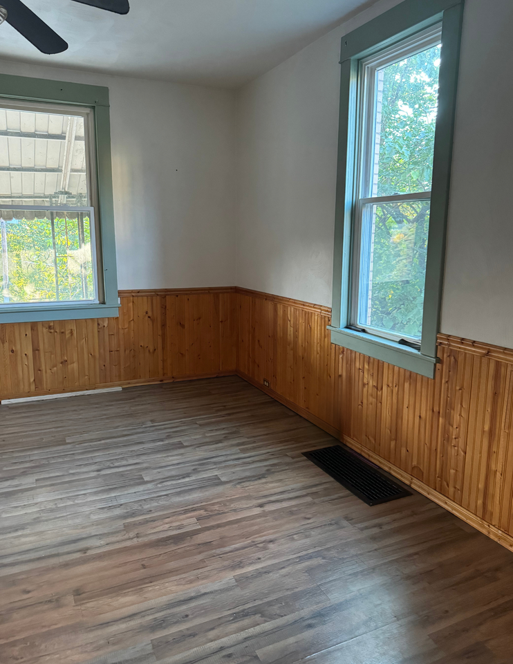 410-1/2 North Cottage Avenue - Photo 3 of 12