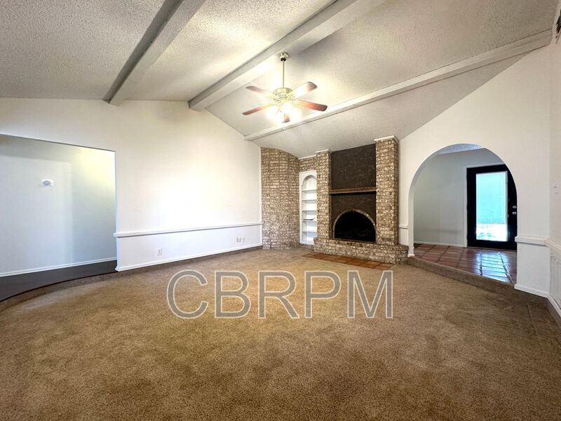 5521 1st Street - Photo 2 of 12