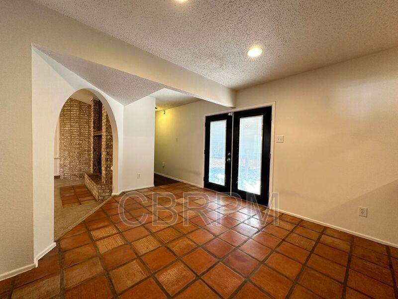 5521 1st Street - Photo 5 of 12