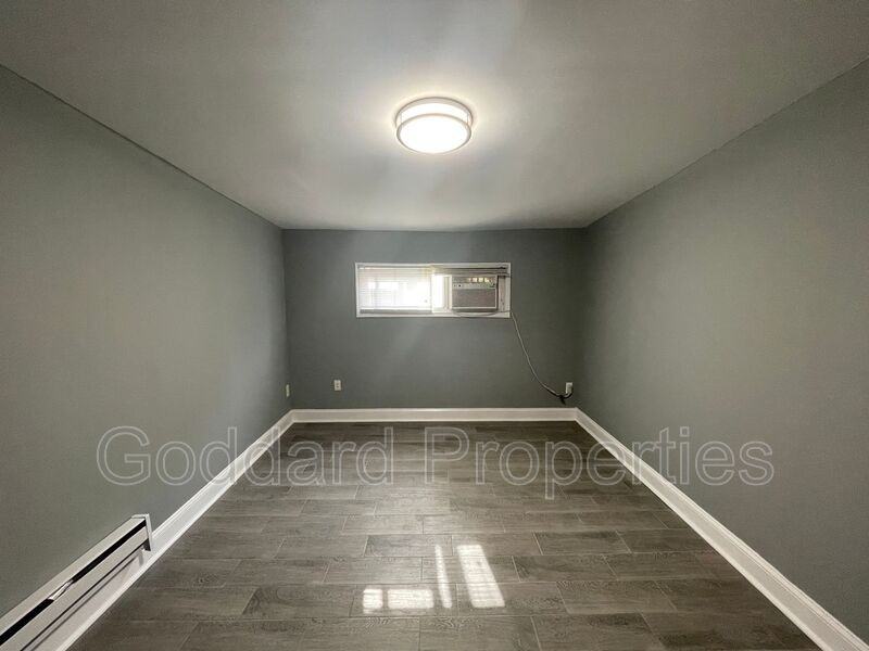 1434 Light St #A - Photo 7 of 14