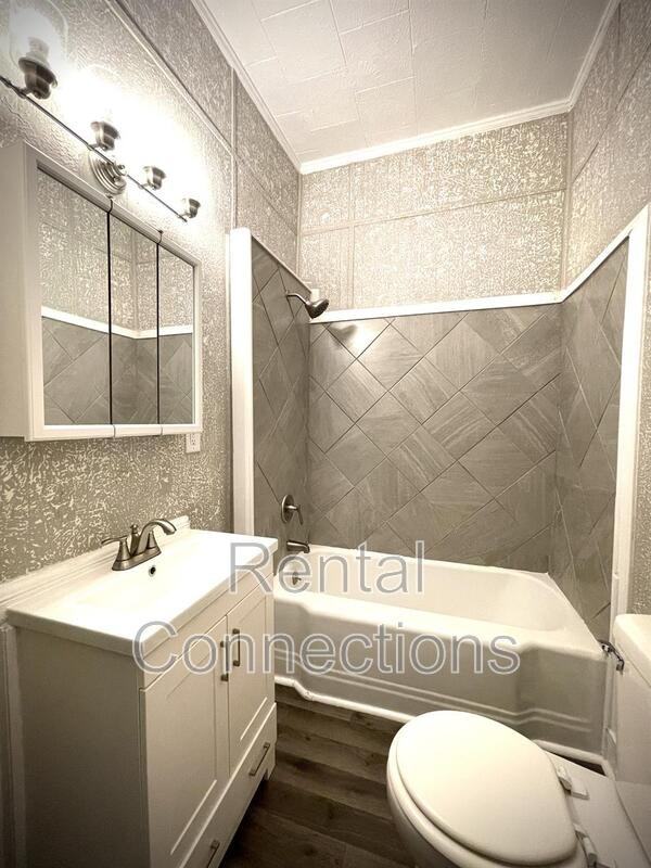 300 N Bentley St - Photo 4 of 12