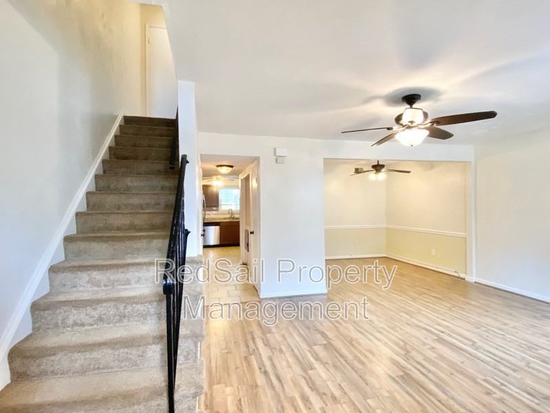 3217 Wimbledon Way - Photo 2 of 22