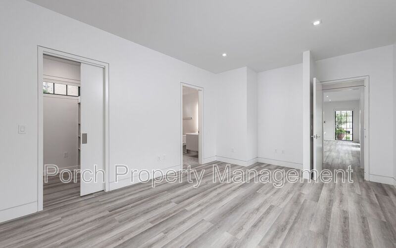 207 E Intendencia St - Photo 6 of 10