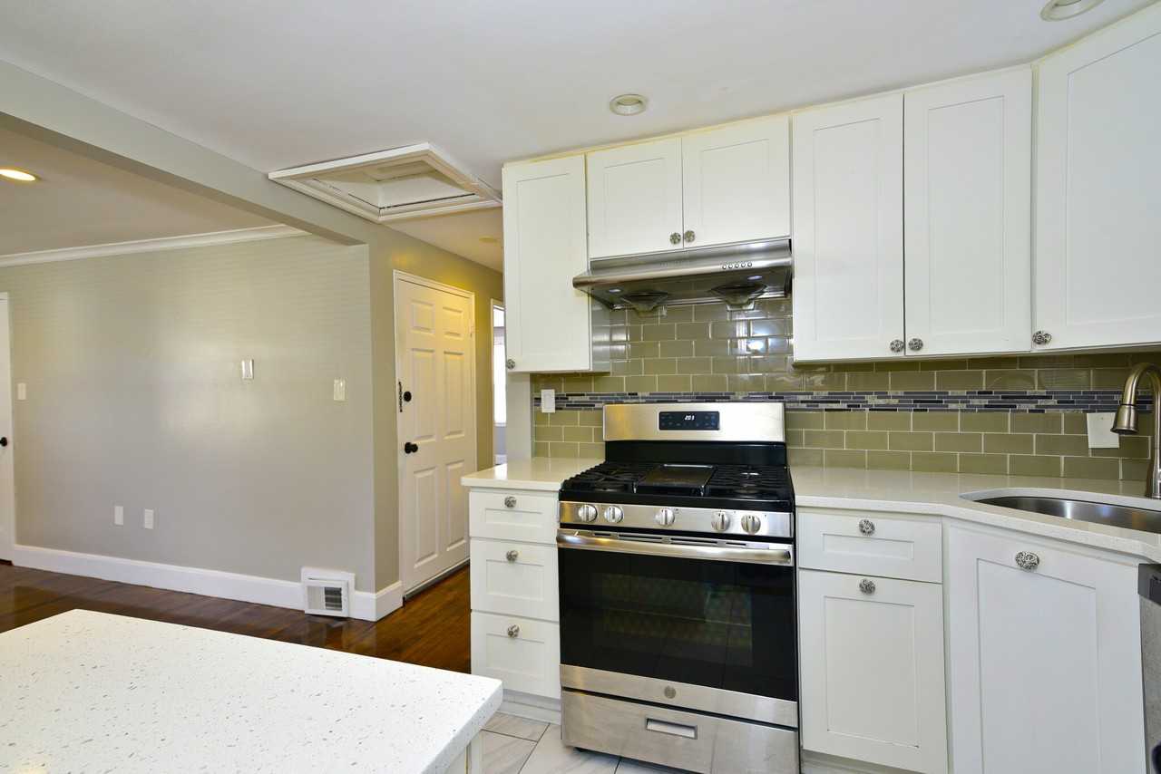 Gladeside Ave #2 - Photo 3 of 15