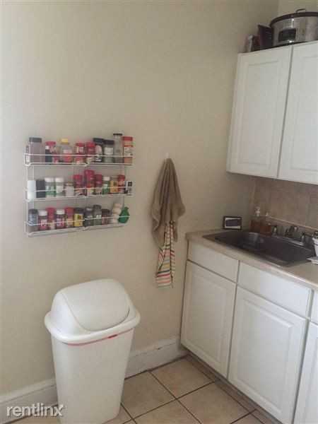 1457 Park Rd NW - Photo 2 of 15