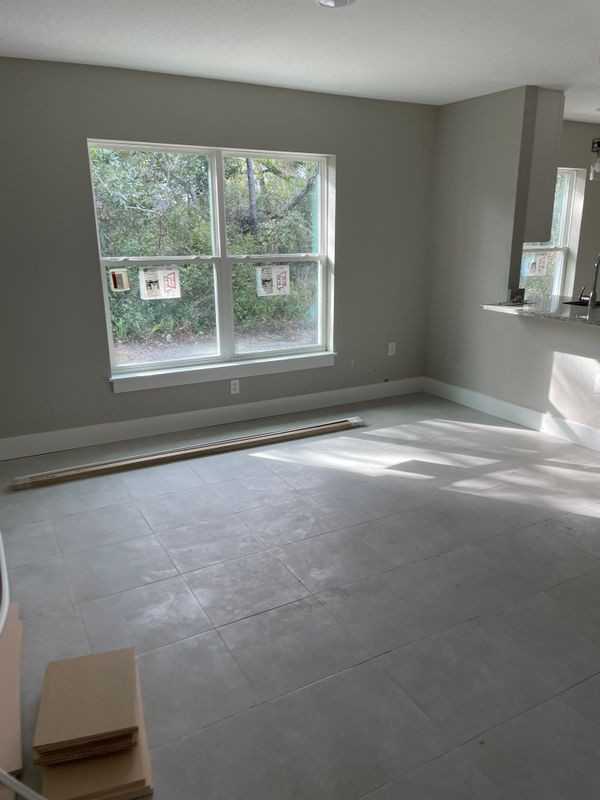 7827 Pinehurst Dr - Photo 2 of 8