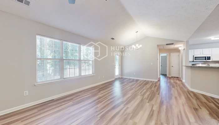 4639 Noah Overlook W - Photo 2 of 27