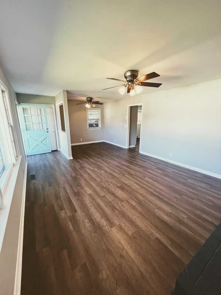 925 Oleander Dr #NA - Photo 3 of 39