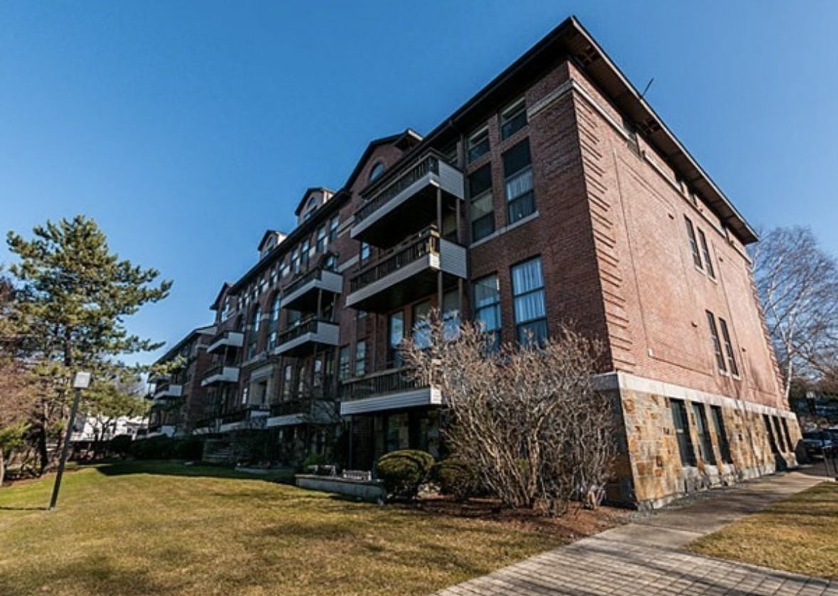 155 Kendrick Ave #101