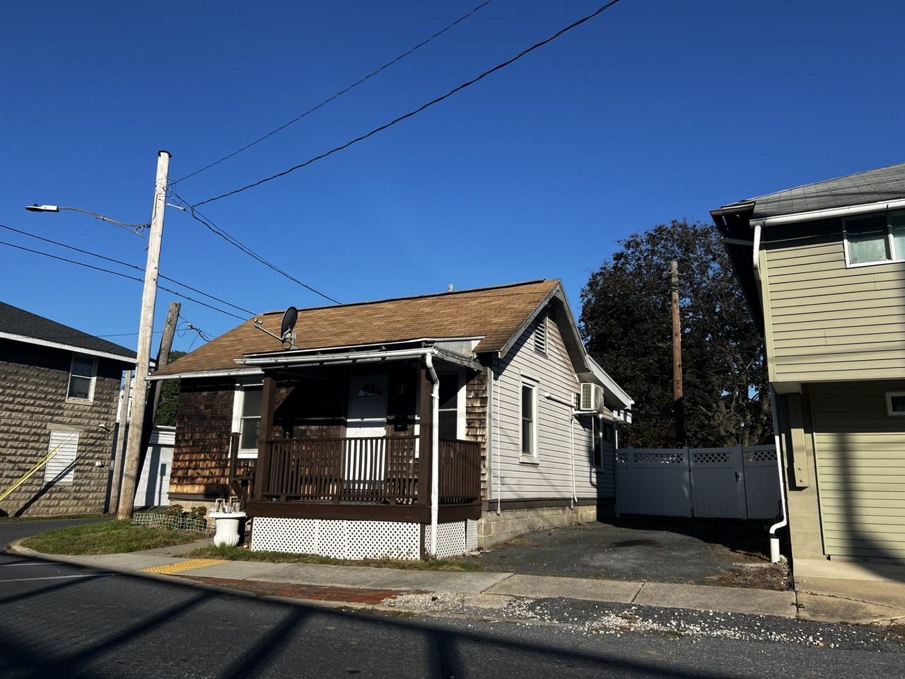 4 Olive St #NA - Photo 2 of 15