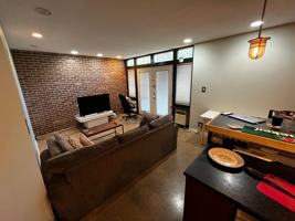 featured image of 1015 W Huron St