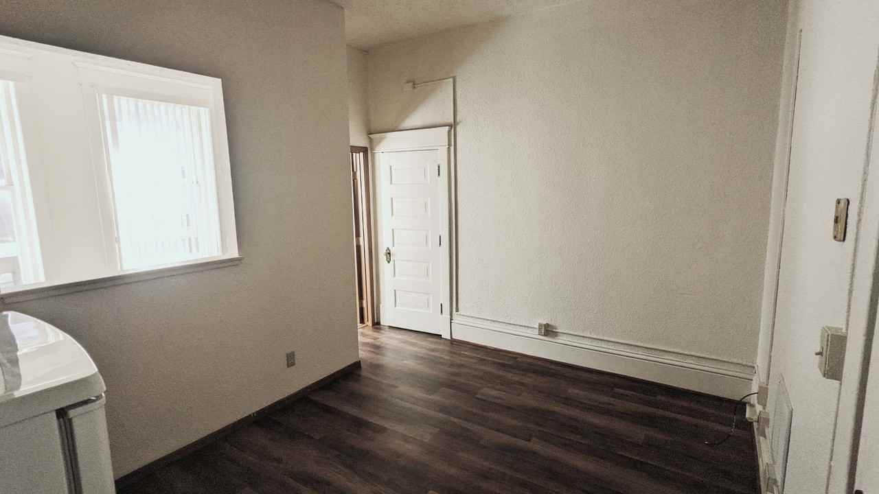 The Gardner - Photo 5 of 18