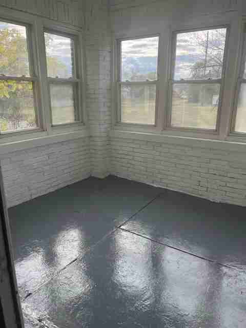 401 Jefferson St - Photo 3 of 6