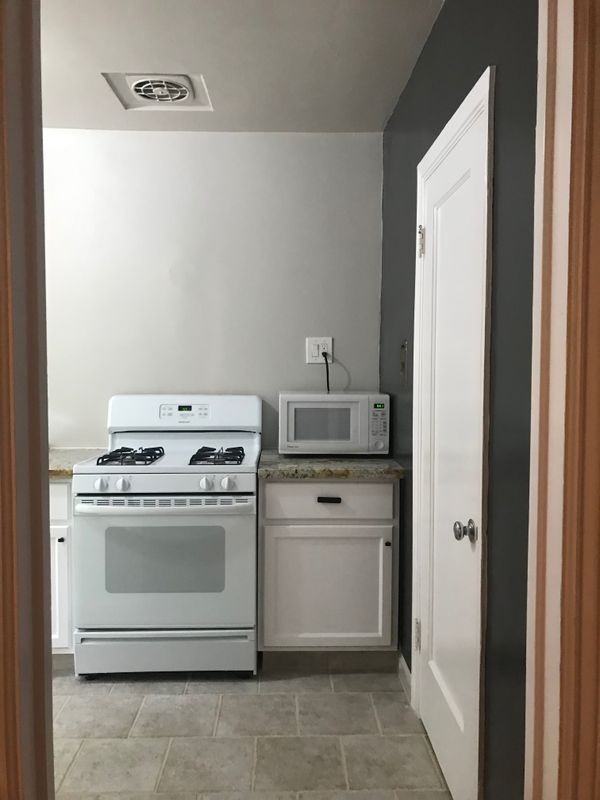 2611 Land Park Dr - Photo 6 of 8