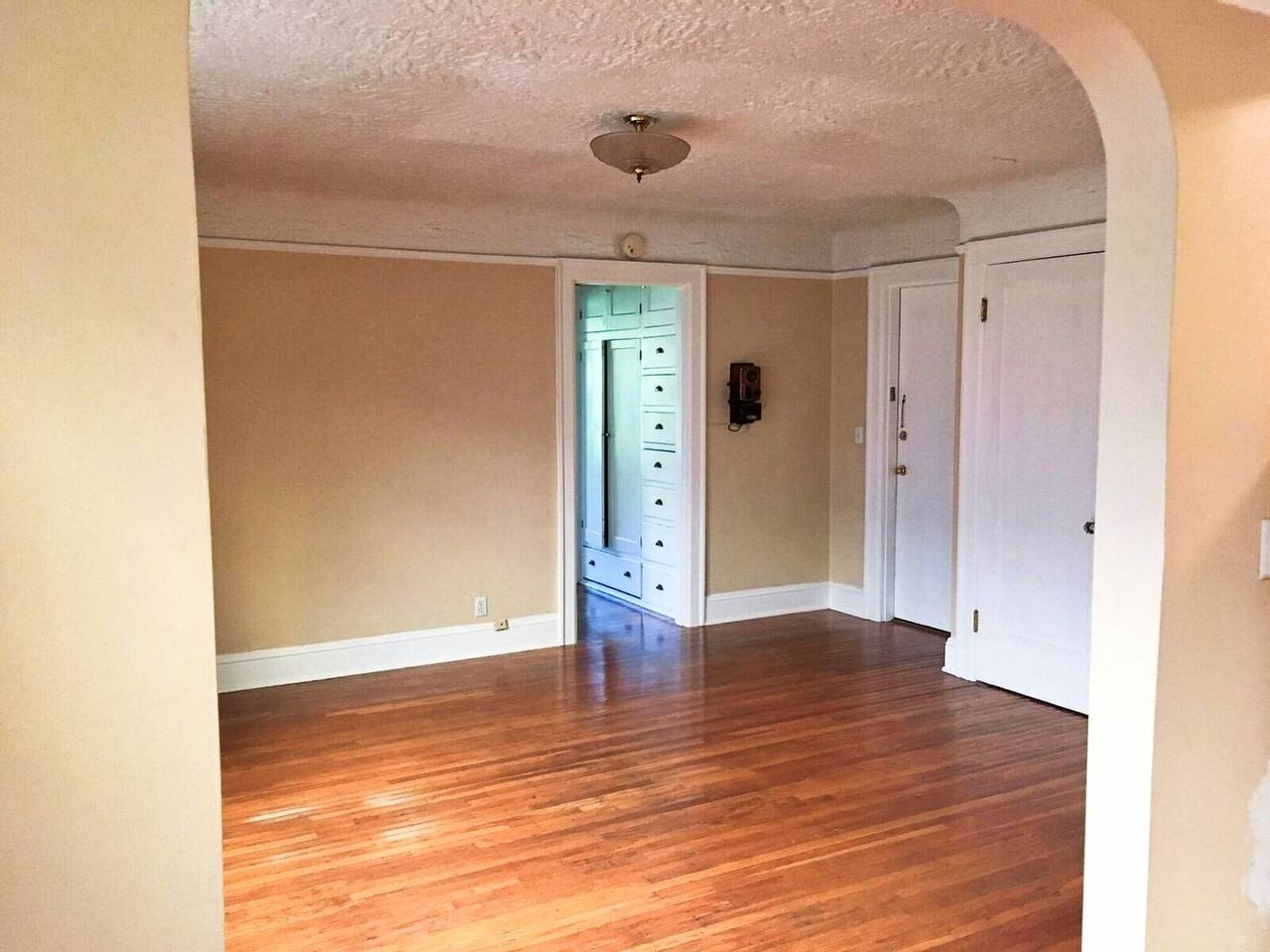 Sara Ann Apartments - Photo 5 of 25