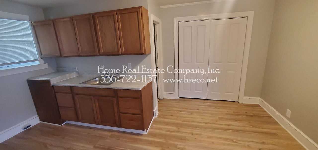 1327 Cunningham Avenue - Photo 4 of 9