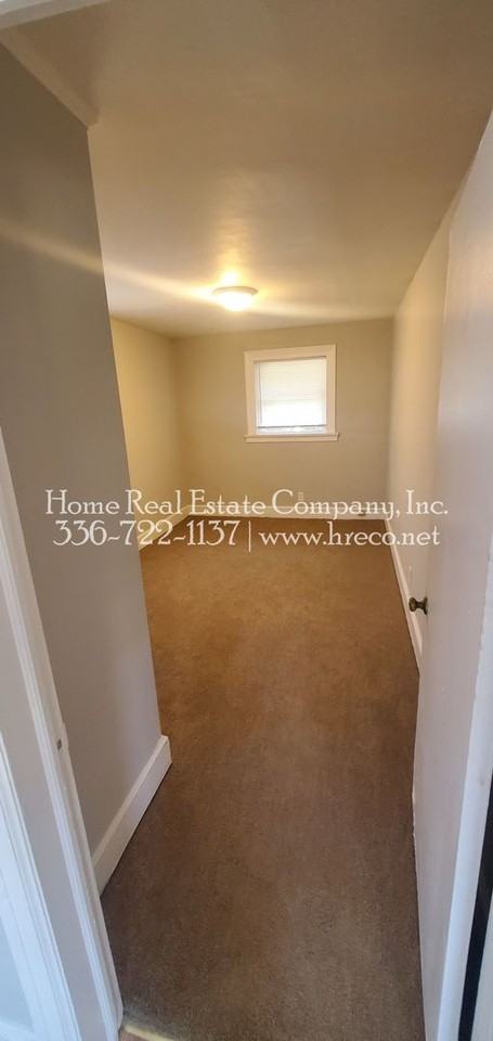 1327 Cunningham Avenue - Photo 6 of 9