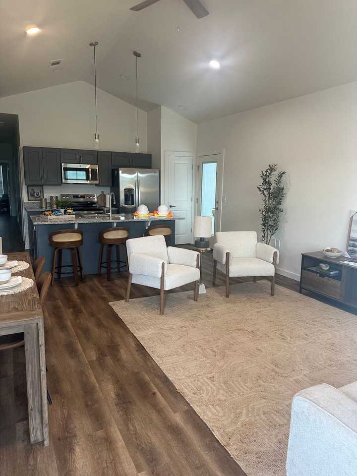 The Village at Geren Road - Photo 4 of 28