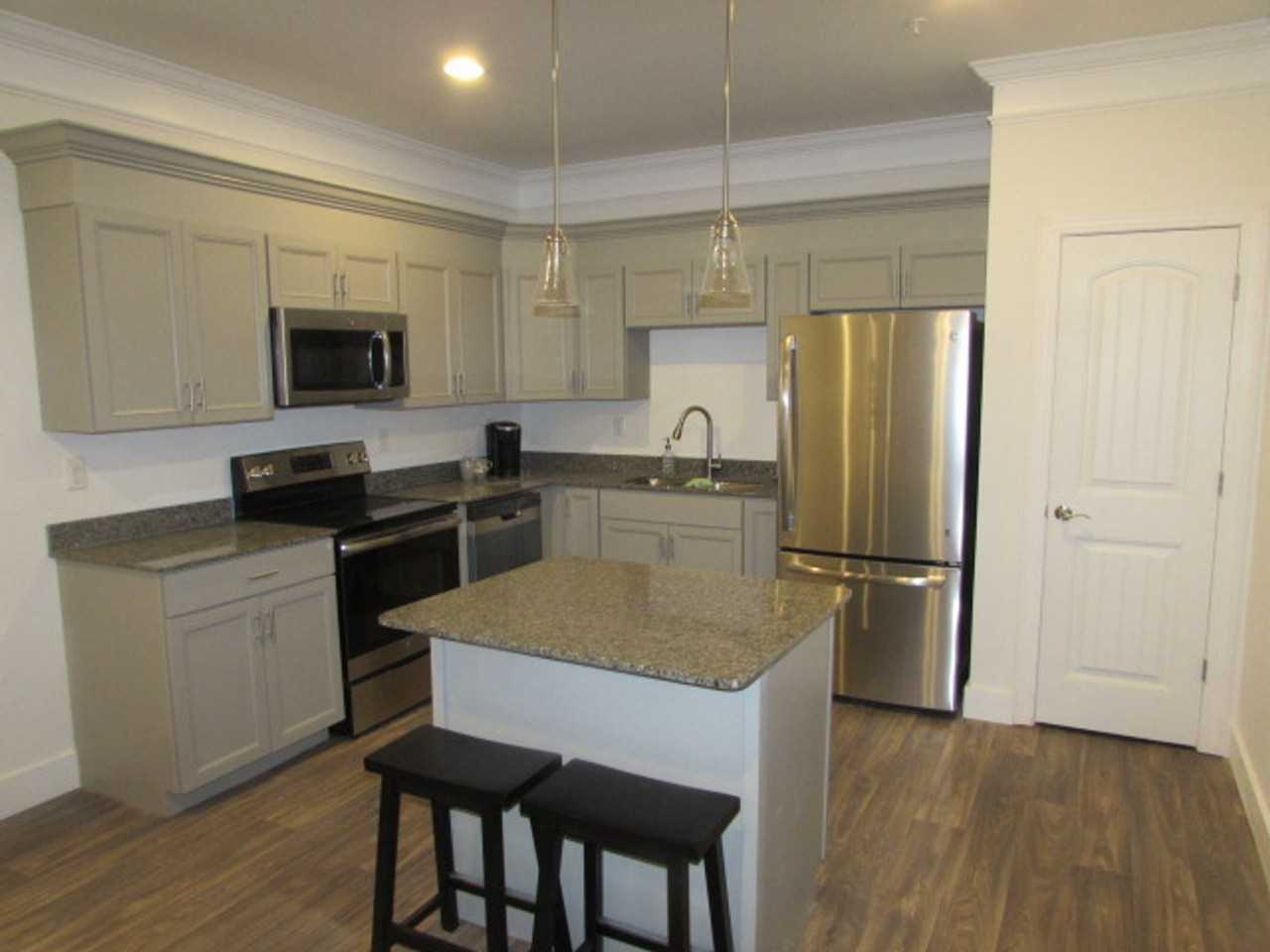 3760 Patriot Pkwy #3J - Photo 4 of 9