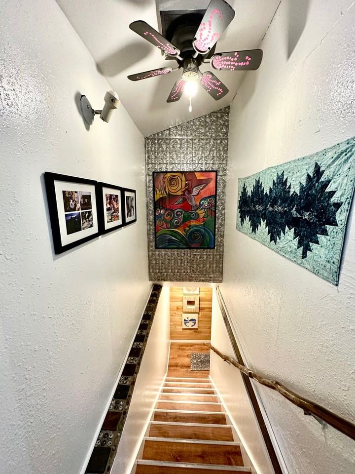 35215 Jensen Dr - Photo 3 of 12