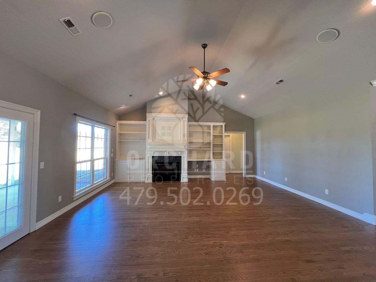 1513 Piazza Rd - Photo 4 of 42