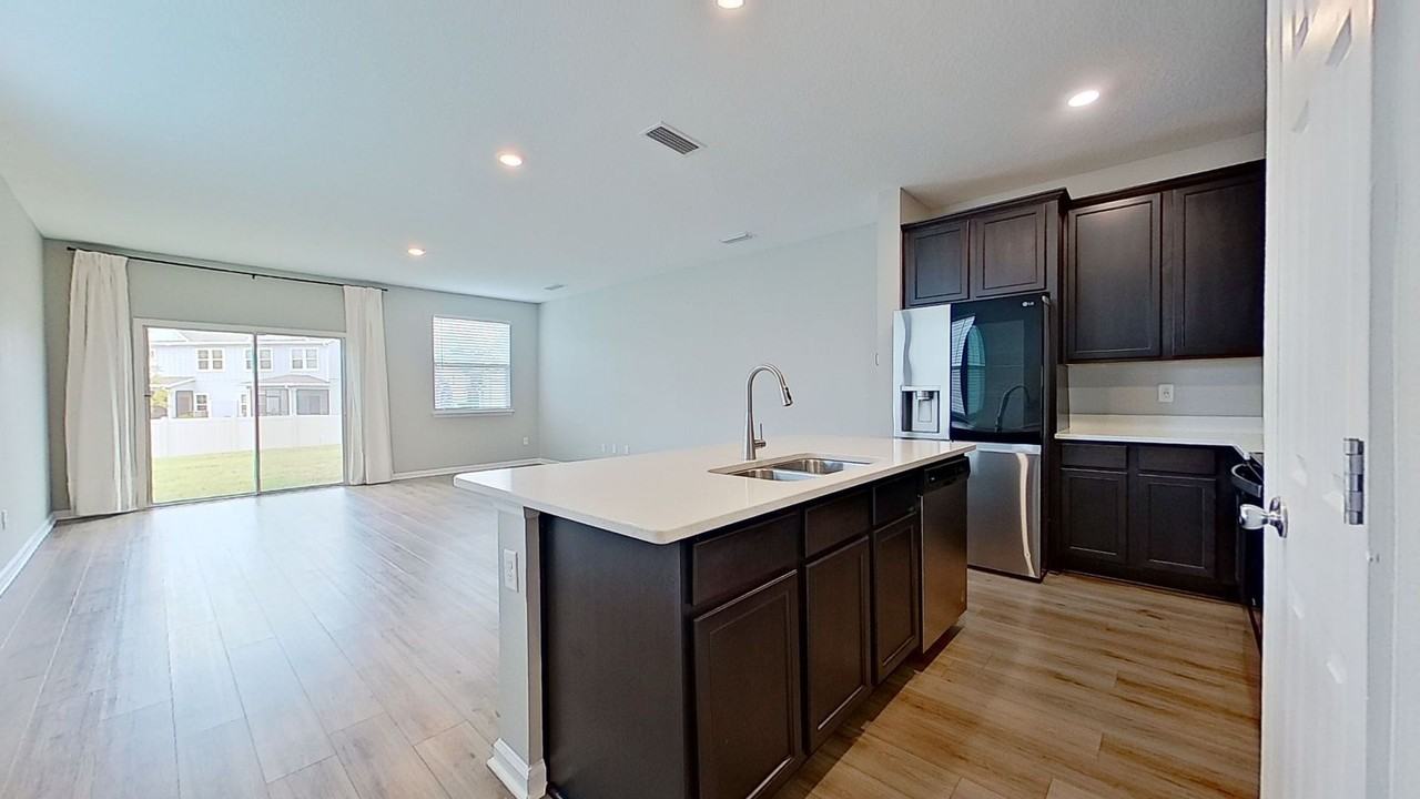 9837 Fiddleback Ln - Photo 7 of 30