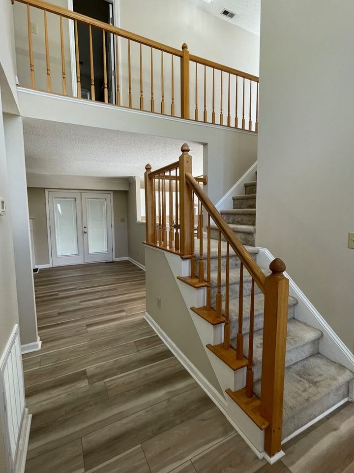 10 Creekstone Court - Photo 2 of 27