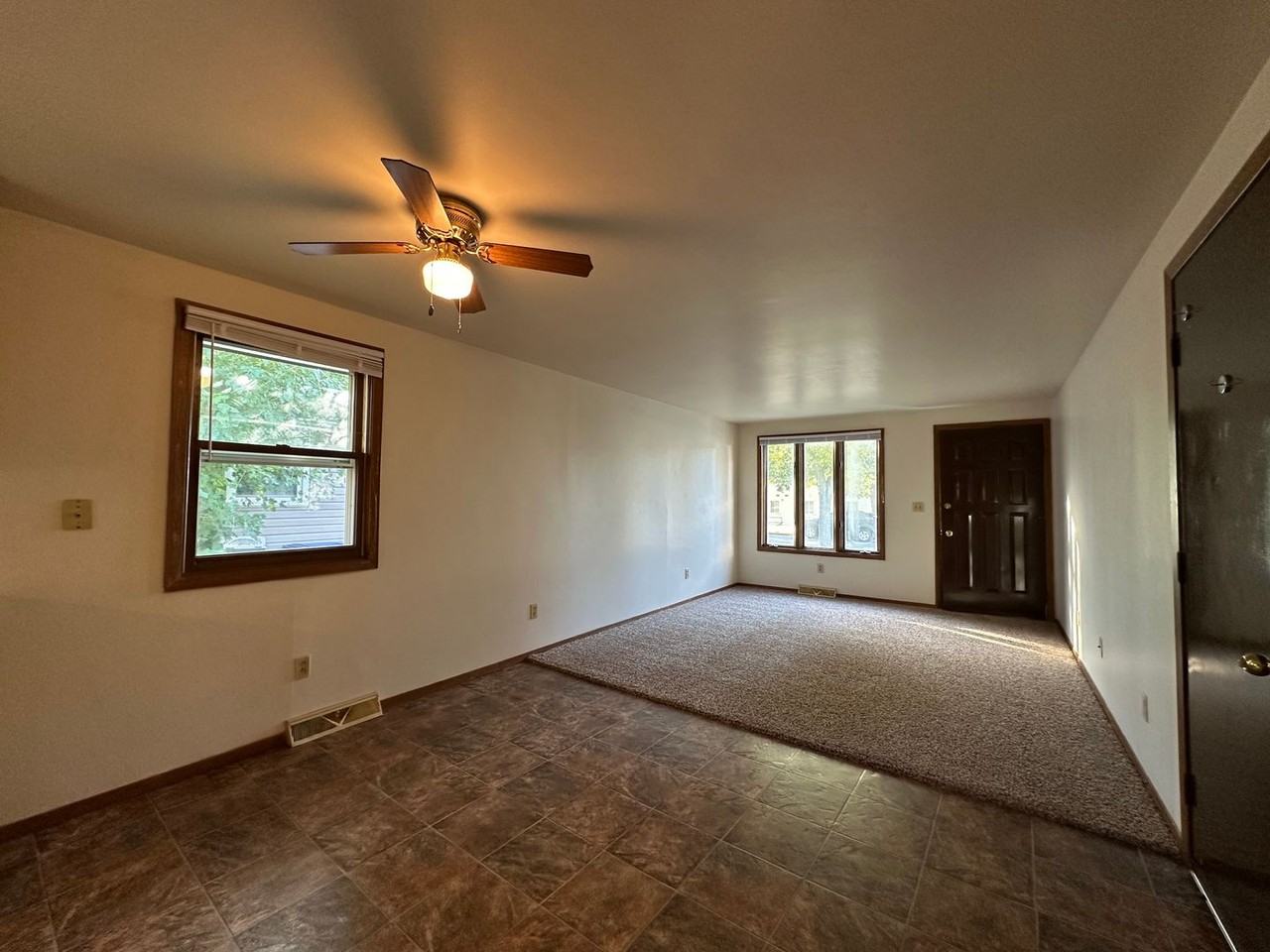 815 Ricky Dr - Photo 3 of 17