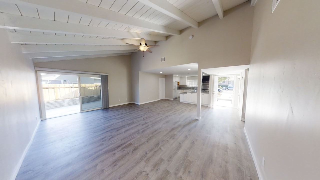 5441 Brockbank Pl - Photo 2 of 18