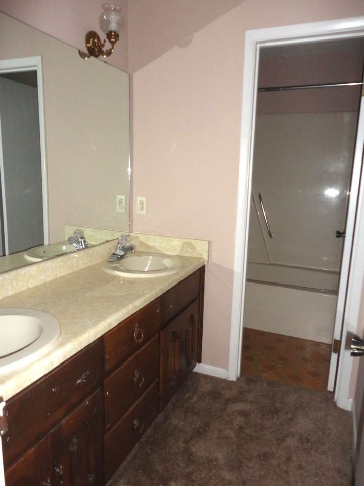 201 Pratt Dr - Photo 5 of 9